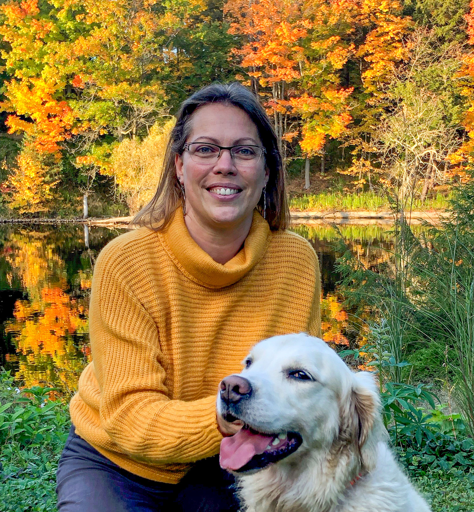 Heather Purvis with her Golden Retriever